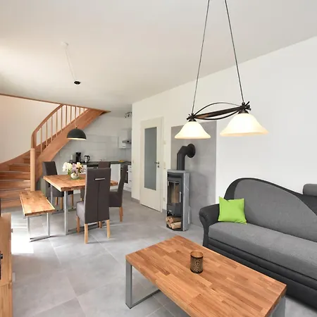 Semesterbostad Idyllic In With Terrace Damshagen