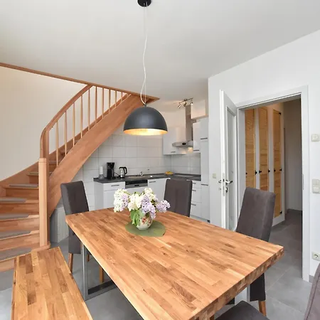 Semesterbostad Idyllic In With Terrace Damshagen