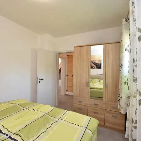 Prázdninový dům Idyllic In With Terrace